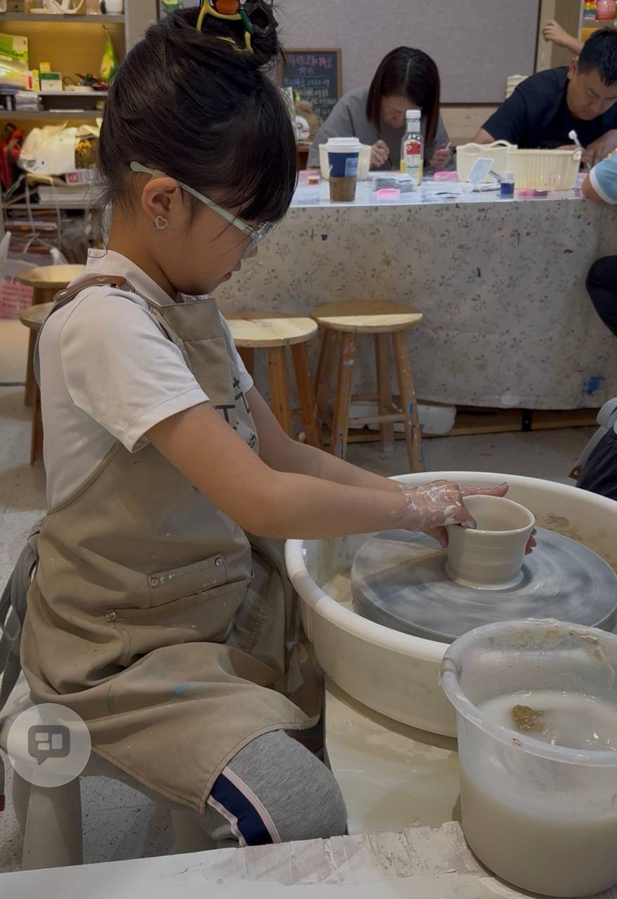 Makayla Wong - Pottery Making